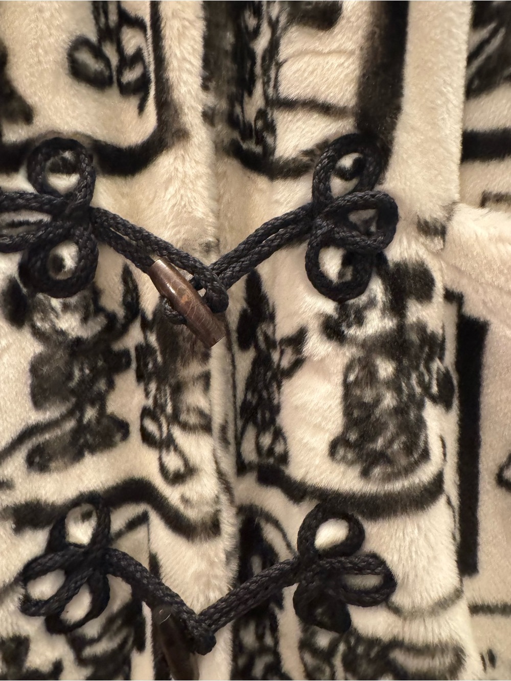 Rare Vintage Disney Patterned Hooded Coat - Picture 2 of 16